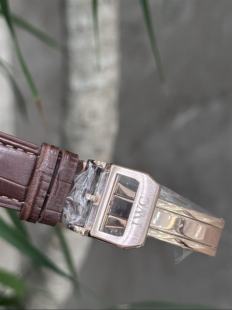 202457162112935 1300